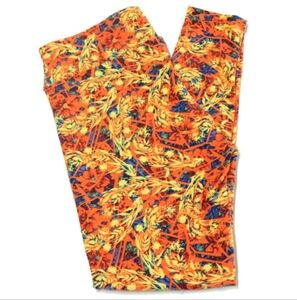 LuLaRoe Tall and Curvy Leggings